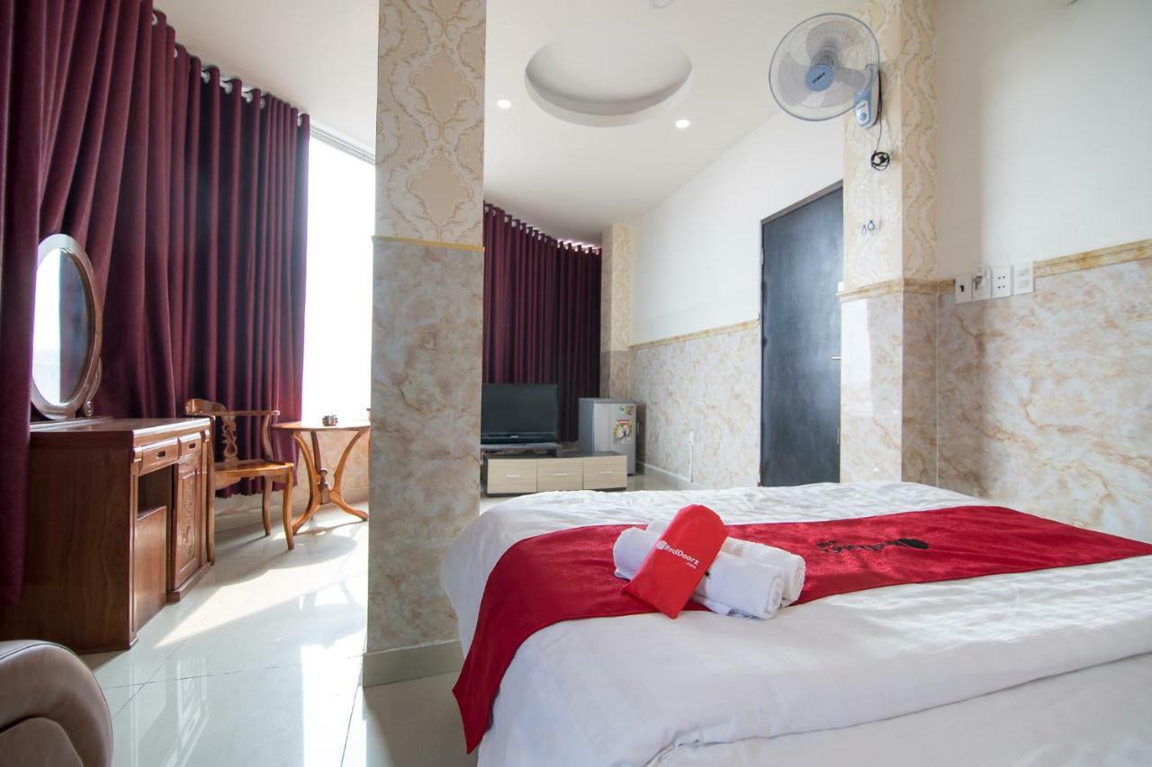 Reddoorz Plus Near Mien Tay Bus Station 2 Ho Chi Minh City Exterior photo