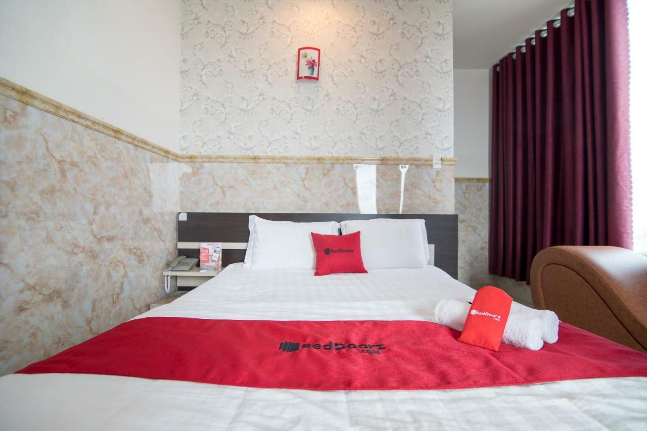 Reddoorz Plus Near Mien Tay Bus Station 2 Ho Chi Minh City Exterior photo